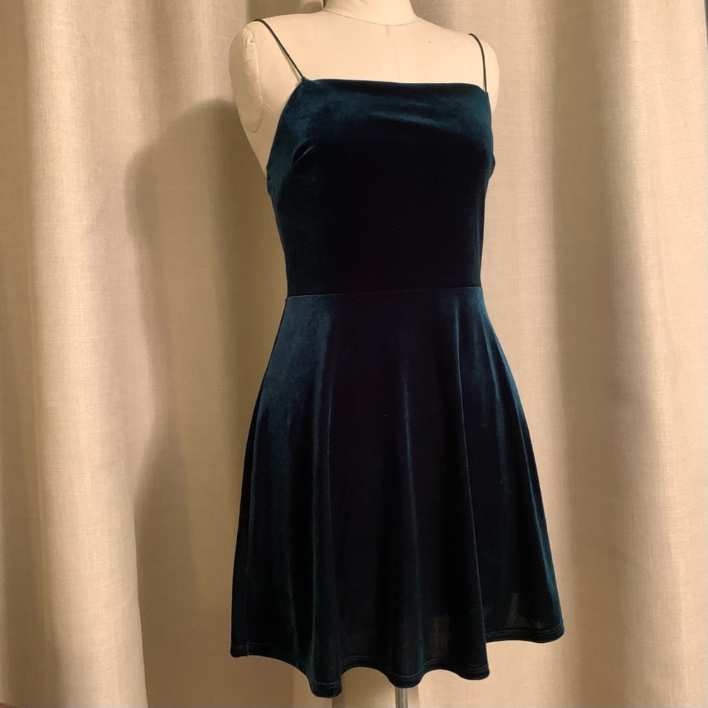 URBAN OUTFITTERS cocktail dress